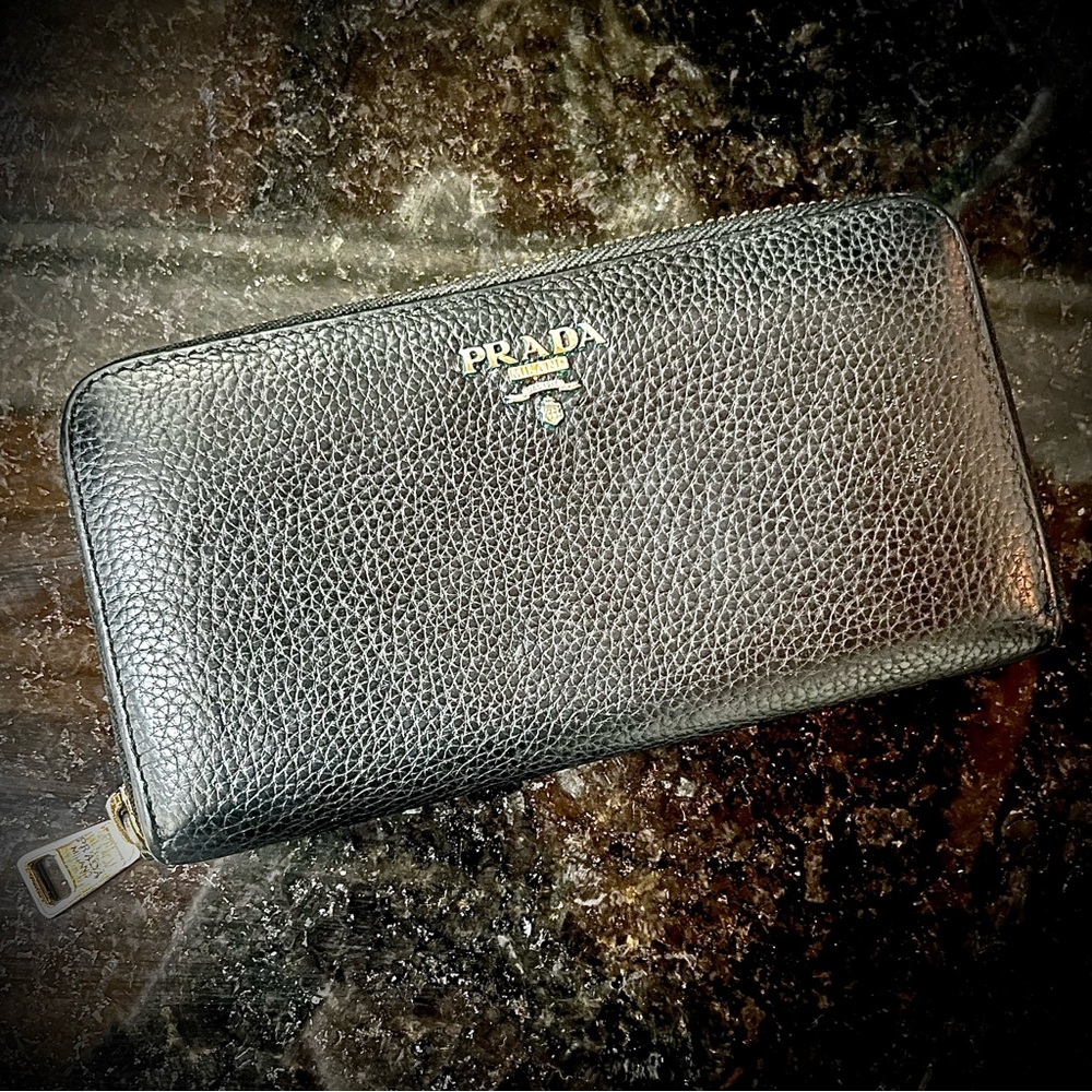 PRADA MILANO Black Pebbled Leather Wallet